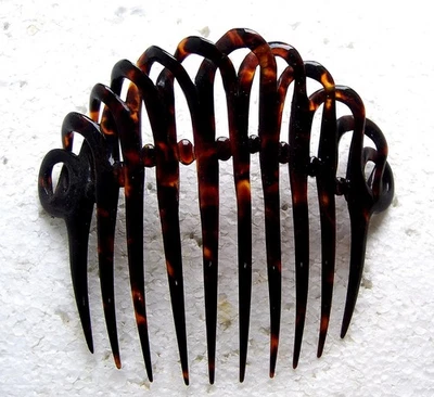 Victorian faux shell hair comb openwork loops cable design - image 1 of 4
