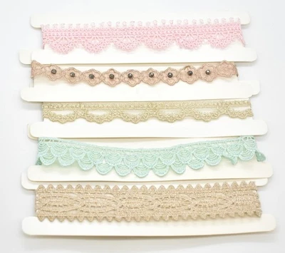 5 gargantillas ajustables de encaje y banda floral collar de diamantes de imitación beige rosa azul Foto 1 de 3