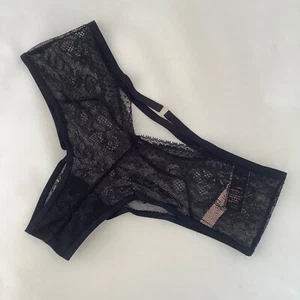 Victoria’s Secret Black Lace Strappy Cutout Cheeky Panties - Size M - BNWT - Picture 1 of 3