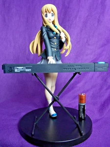 "BASURA" K-ON! TSUMUGI KOTOBUKI BANPRESTO FIGURA CUADRADA ALTURA 9" 23cm ESCALA 1/7 ANIME - Imagen 1 de 12