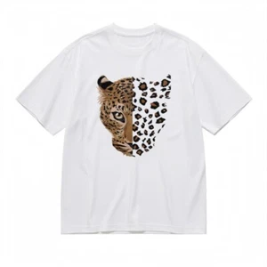 Women's All-Season Fashion Classic T-Shirt Wild Leopard Graphic Design Tee - Picture 1 of 6
