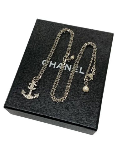 Collana Chanel Coco motivo ancora con strass autentica donna