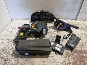 Vauxhall Signum ECU Kit Speedometer BCM Fuse Box Door Lock 2.8 Petrol OEM - Picture 1 of 24