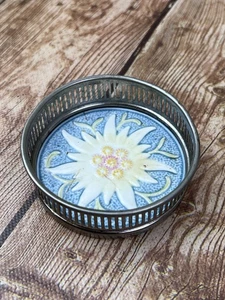 Vintage Kunstkeramik Edelweiß Fliese Wein Champagner Untersetzer Silber Teller - Bild 1 von 7