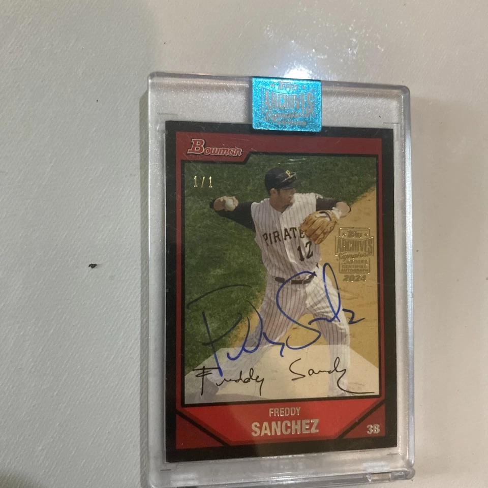 Tops Signature Series Archives One Of One Freddie Sanchez 2024 Foto 1 de 4
