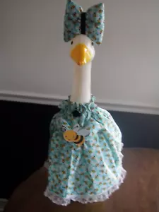 Goose clothes outfit - Spring bees on blue w/bow for lg 24-27" goose - Picture 1 of 4