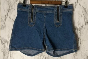 Wrangler Damen-Denim-Shorts mit doppeltem Reißverschluss mittelgroßer Höhe - Bild 1 von 7