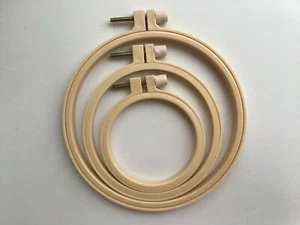 SUPERGRIP PLASTIC 3", 4", 8" CROSS STITCH/EMBROIDERY HOOPS - Picture 1 of 12