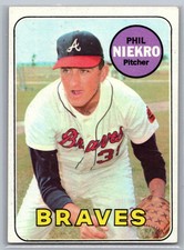 1969 Topps Baseball card #355 Phil Niekro Atlanta Braves EX-EX+