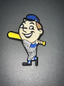 New York Yankees Embroidered Iron On Patch - Picture 1 of 2