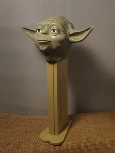 Vintage 2005 Star Wars Jedi Master Yoda Giant 12" Süßigkeiten PEZ Spender mit Sound funktioniert - Bild 1 von 10