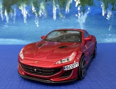 Ferrari Portofino 1:43 Pressofuso, Personalizzato Nome Piastra, Regalo 4 Auto - Immagine 1 di 4