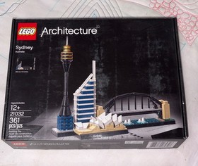 LEGO Architecture Sydney (21032) - COMPLETE with Box & Manual