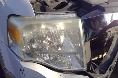 07 08 09 2010 11-14 Ford Expedition Passenger RH Headlight w/ Bright Background - Image 1 of 4