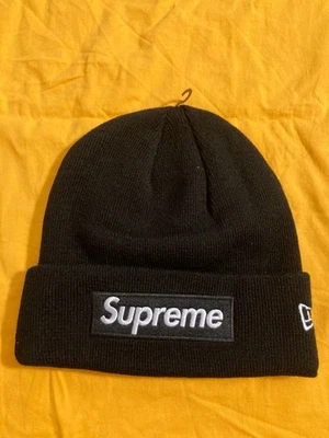 Supreme x New Era Box Logo beanie（FW21）100% authentic - Image 1 of 4