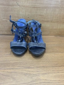 Henry Beguelin Heel - Picture 1 of 4