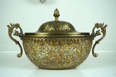 Maitland Smith Cuenco con Tapa Vidrio Mozaic con Acabado Latón Foto 1 de 4