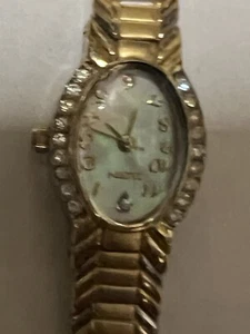 Vintage uUntested Women/s Goldtome Elgin Watch - Picture 1 of 3