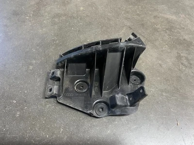 Soporte de parachoques trasero izquierdo Audi A3 TDI 2010 2011 2012 OEM 9582 Foto 1 de 4