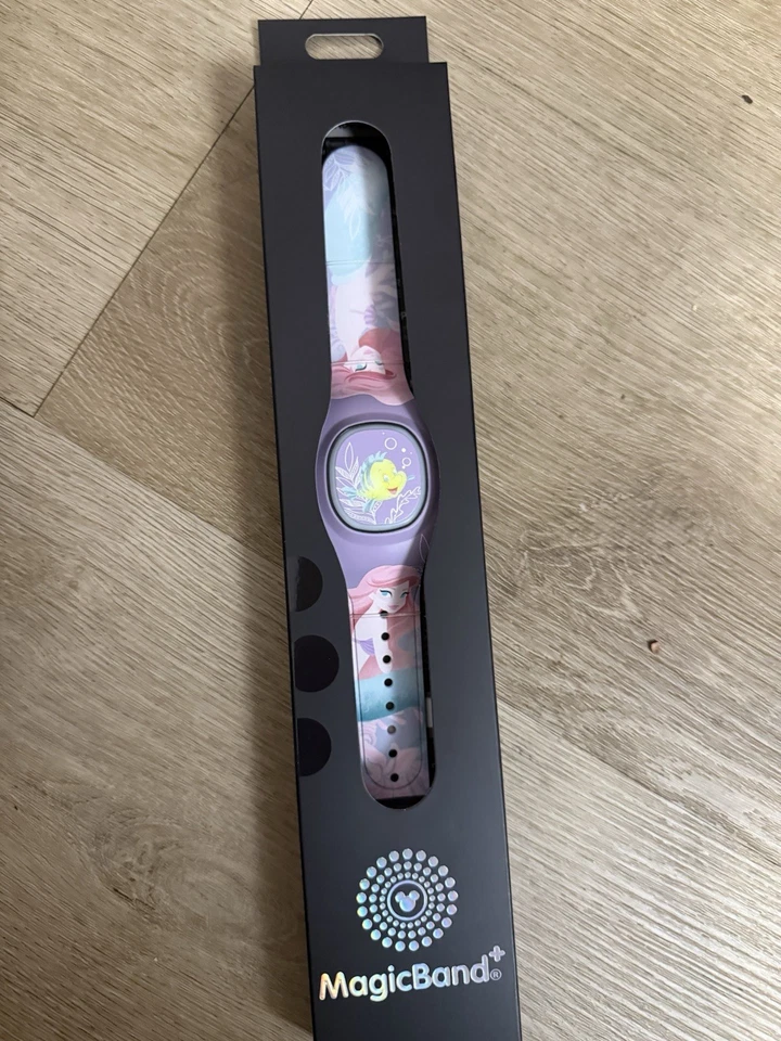 Banda Mágica Parques Disney + Banda Mágica La Sirenita Platija Plus Foto 1 de 1