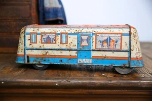 Vintage Tin toy Travel Trailer Camper RV Wolverine Toys wood wheels antique - Picture 1 of 10