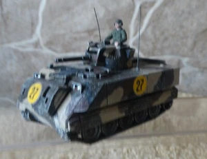 ERTL 8304 1-72 tanque M 163 defensa antiaérea - terminado de construir + con revestimiento - Imagen 1 de 7