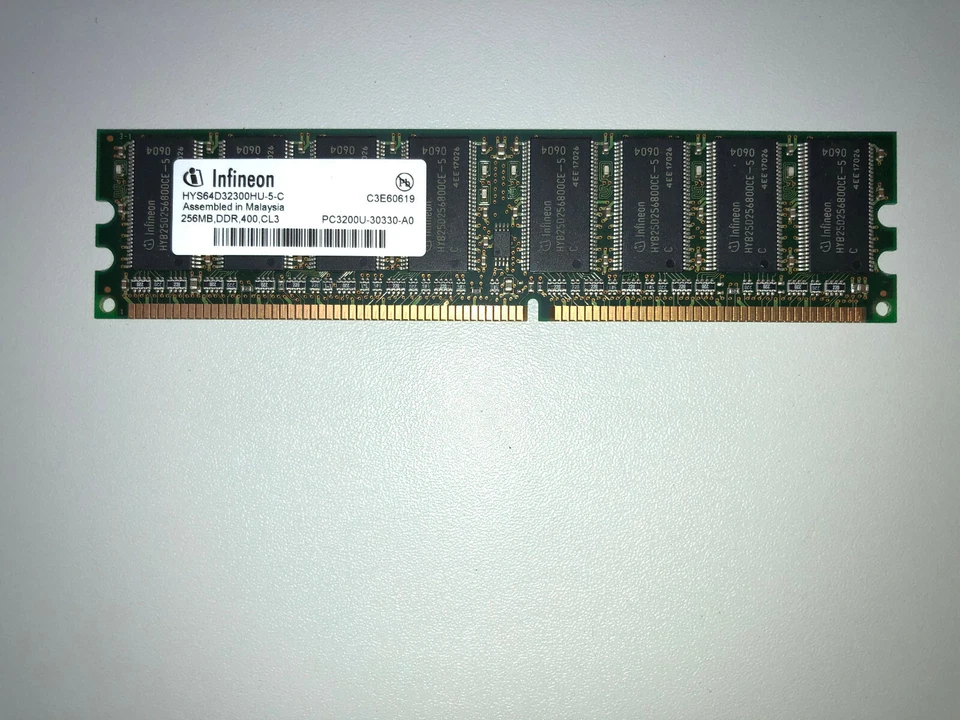 2x Infineon HYS64D32300HU-5-C  256MB 512MB 184pin DDR400 PC3200U  CL3 - Bild 1 von 1