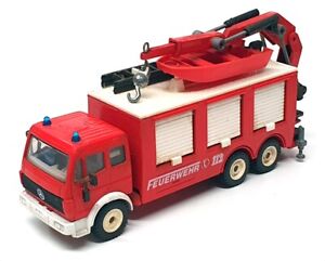 Siku 1/55 Scale 3512 - Mercedes Benz Fire Engine Feuerwehr 112 - Red/White