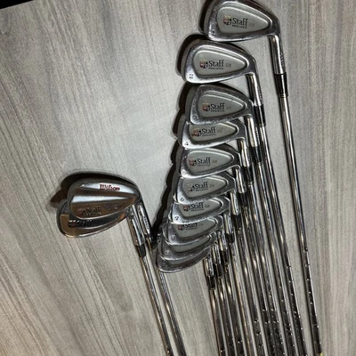 Juego de hierros forjados Wilson Staff RM tamaño mediano 2-PW regular flexible Firestick acero Rh Foto 1 de 4