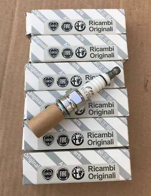 CHRYSLER JEEP Spark Plug **x1 supplied** - 68238112AA Genuine New MOPAR OEM Part - Image 1 of 4