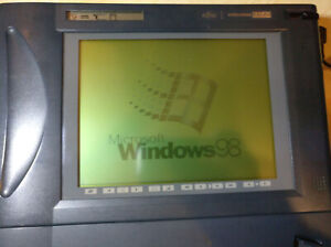 historisches Tablet Fujitsu Stylistic 1200 mit Windows 98