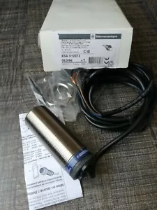 TELEMECANIQUE Rotation monitoring/ Proximity Switch M30 12-48VDC XSAV12373 NEW - Picture 1 of 6