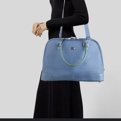 Bolso de Mano de Viaje Pierre Cardin De Colección Bolso de Hombro Azul Equipaje 19x13x7 Usado en Excelente Condición Foto 1 de 4