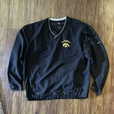 Chaqueta De Colección NIKE Iowa Hawkeyes Para Hombres L Negra NCAA Fútbol Outback Bowl 2010 Foto 1 de 4