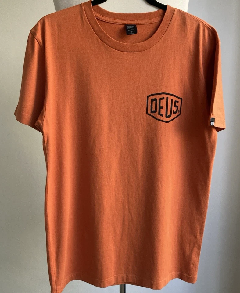 Camiseta Deus Ex Machina Naranja Para Hombre Mediana Biarritz Moto Surf Ropa de Calle Informal Foto 1 de 4