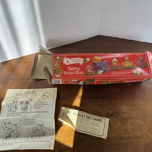 Kenner Strawberry Shortcake Berry Busy-Bug Flowers Box und Anleitung nur - Bild 1 von 10