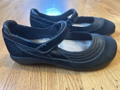 Combo Mary Jane Naot Kirei Negro Gamuza Charol Talla 38 EE. UU. 7 Foto 1 de 4