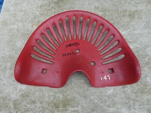 TRACTOR IMPLEMENT SEAT VINTAGE MAN CAVE COLLECTIBLE PLAIN RARE - Picture 1 of 6