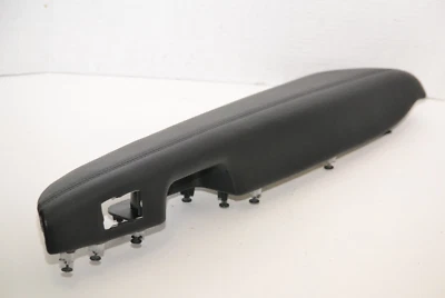 Dodge Durango 2011-2025 panel de moldura de puerta interior del conductor trasero izquierdo reposabrazos OEM Foto 1 de 4