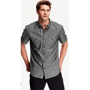 Old Navy Slim Fit Gray Chambray Short Sleeve Button Up Shirt Size S NWOT - Picture 1 of 7
