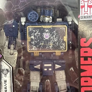 Hasbro Transformers Voyager Class WFC-S25 Soundwave Siege War for Cybertron 2019 - Picture 1 of 8