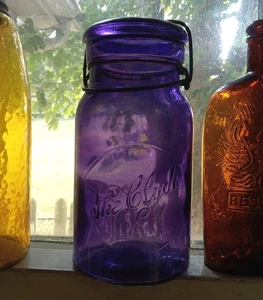 THE CLYDE SCRIPT EMB QUART FRUIT JAR DEEP AMETHYST 1890s - Picture 1 of 9