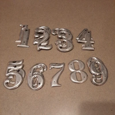 Lote De 18 De Colección Aluminio Metal Letra Número 3 Pulgadas Steam Punk Gráfico Industrial Foto 1 de 4