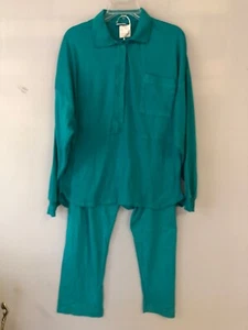 NWT Kathryn 2 Piece Soft Knit Green Pant Set Outfit Size Medium - Picture 1 of 10