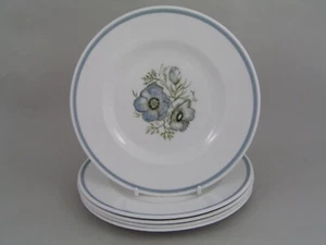 FÜNF SUSIE COOPER GLEN MIST 6 5/8" SEITENPLATTEN, (BLAU SIGNIERTER RÜCKSTEMPEL.) - Bild 1 von 2