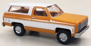 Wiking NEW HO 1/87 Scale 1975 Chevy Blazer in Orange/White Creamsicle - Picture 1 of 5