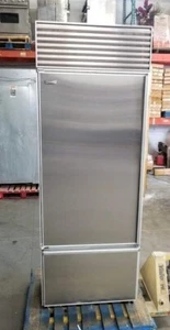 RECONDITIONED SUB-ZERO 511 30" REFRIGERATOR FLAWLESS STAINLESS STEEL DOORS - Picture 1 of 8