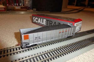 Scaletrains Operator Bethgon Gondola BNSF #671761 with load - Picture 1 of 4