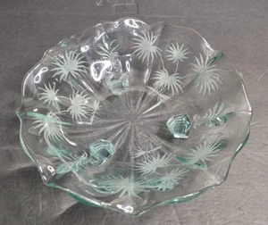 Fostoria Baroque Lido Etched Palm Leaves Floral 3 Toed Bon Bon Dish Bowl Vintage - Picture 1 of 5
