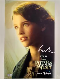 Ever Anderson signed Peter Pan & Wendy 12x18 photo autograph (B) Beckett BAS - Picture 1 of 3